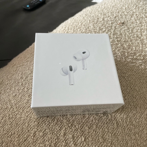 Apple White Earbud Headphones